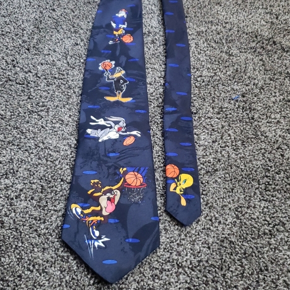 Warner Bros. Other - 1995 Looney Tunes Mania Basketball Tie